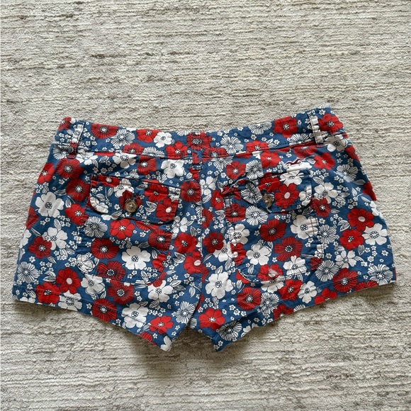 Hollister Floral Denim Low Rise Shorts (Size 3) - Picture 6 of 6